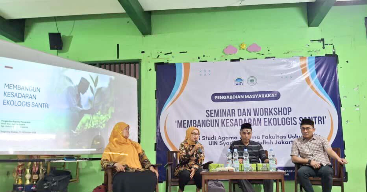 SAA Department Promotes Ecological Awareness among Santri through Community Service Program