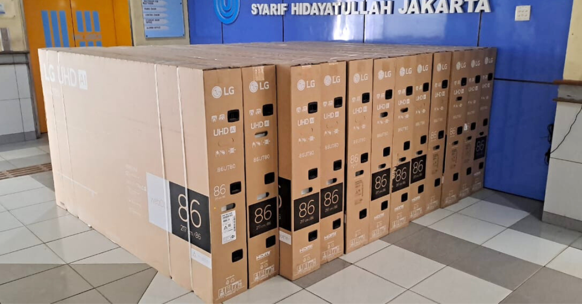 Fakultas Ushuluddin Terima Bantuan Smart TV dan Smart Board dari UIN Jakarta