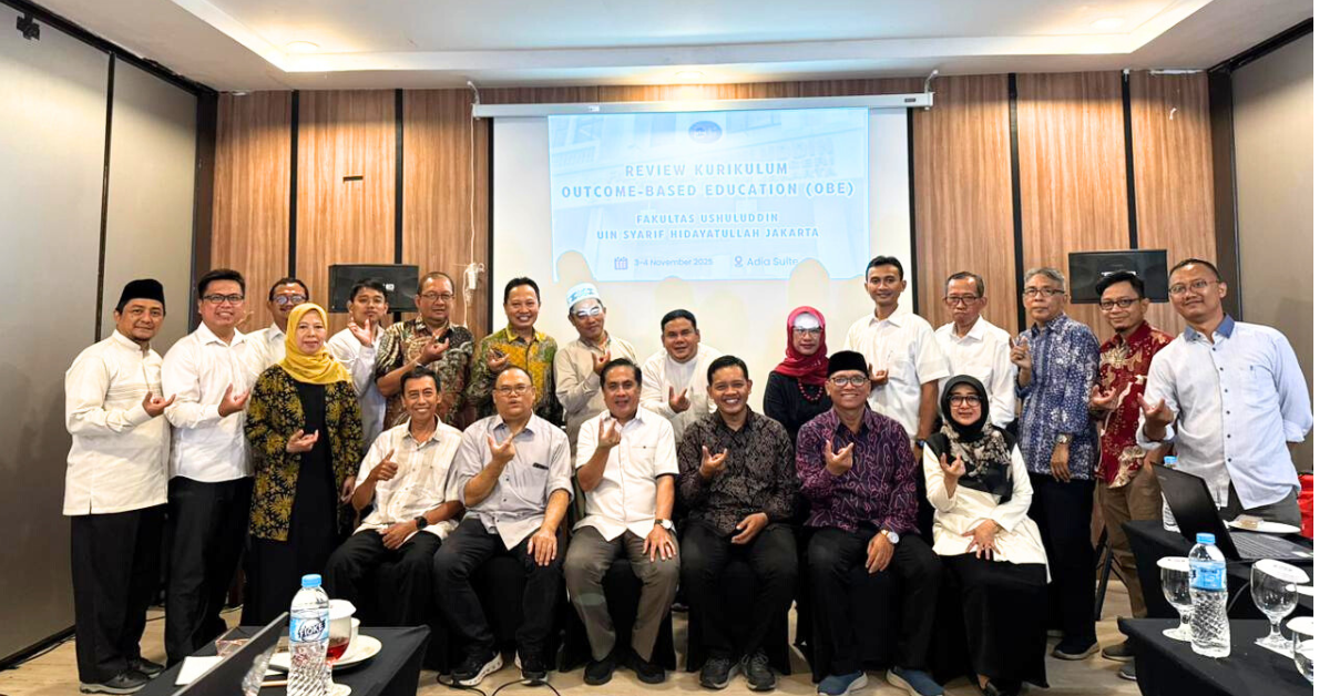 Fakultas Ushuluddin Gelar Review Kurikulum dan Workshop RPS OBE: Penguatan Implementasi OBE dalam Kurikulum dan RPS Fakultas Ushuluddin