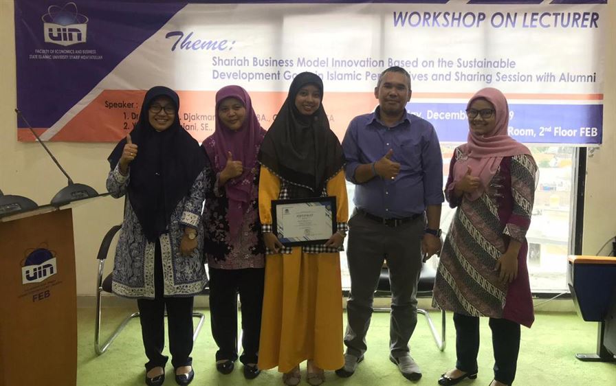 Alumni Akuntansi beri motivasi pada Sharing Session with Alumni