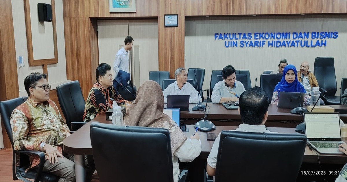 Berkantor di FEB, Rektor Tekankan 6 Hal Penting Dalam Rakorpim FEB