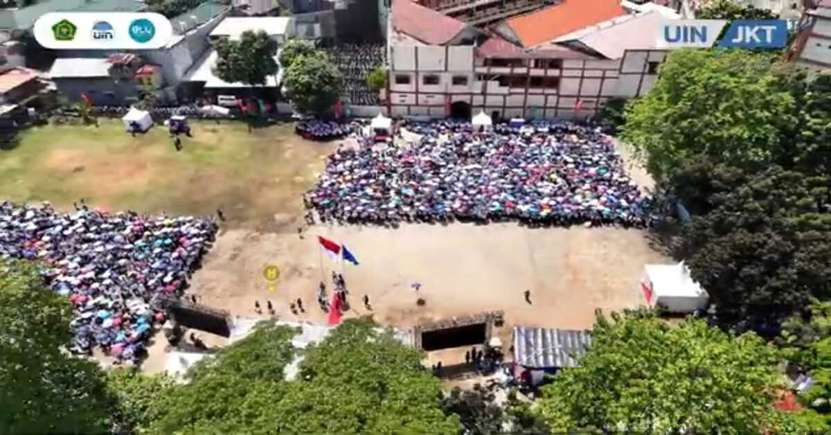 1091 Mahasiswa Baru FEB Hadiri PBAK Hari Pertama