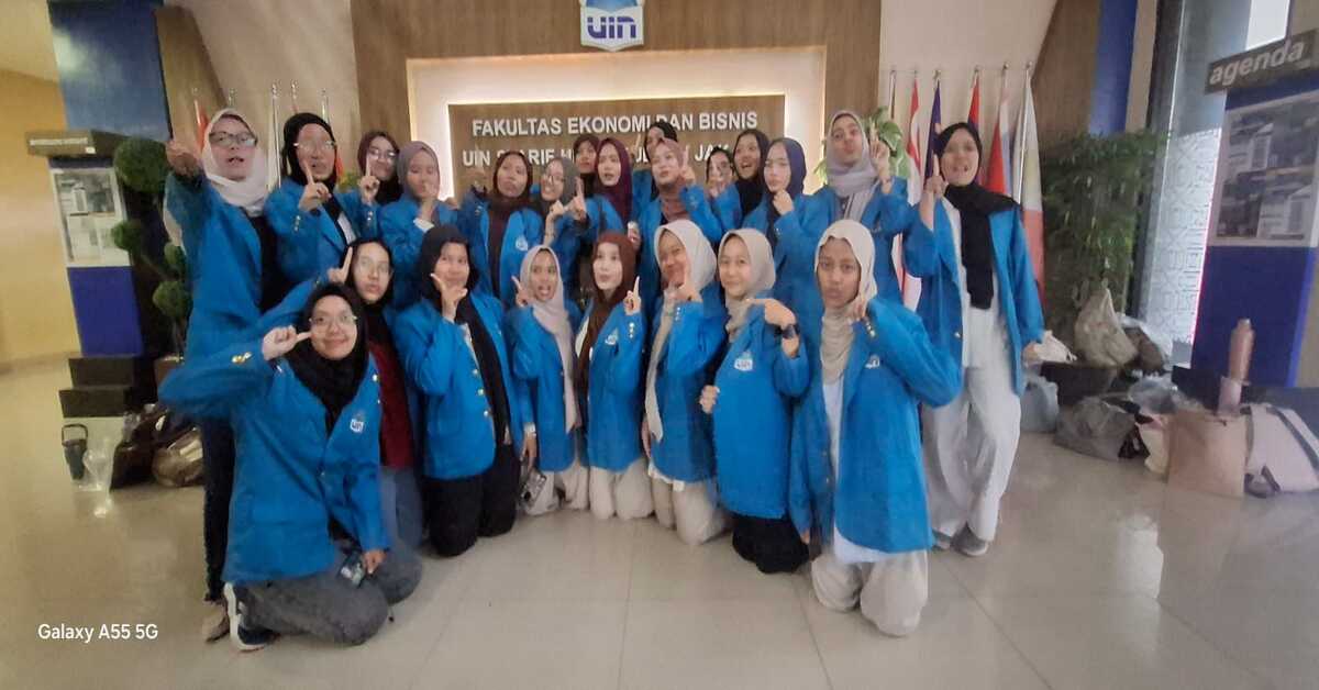 jaket almamater 2
