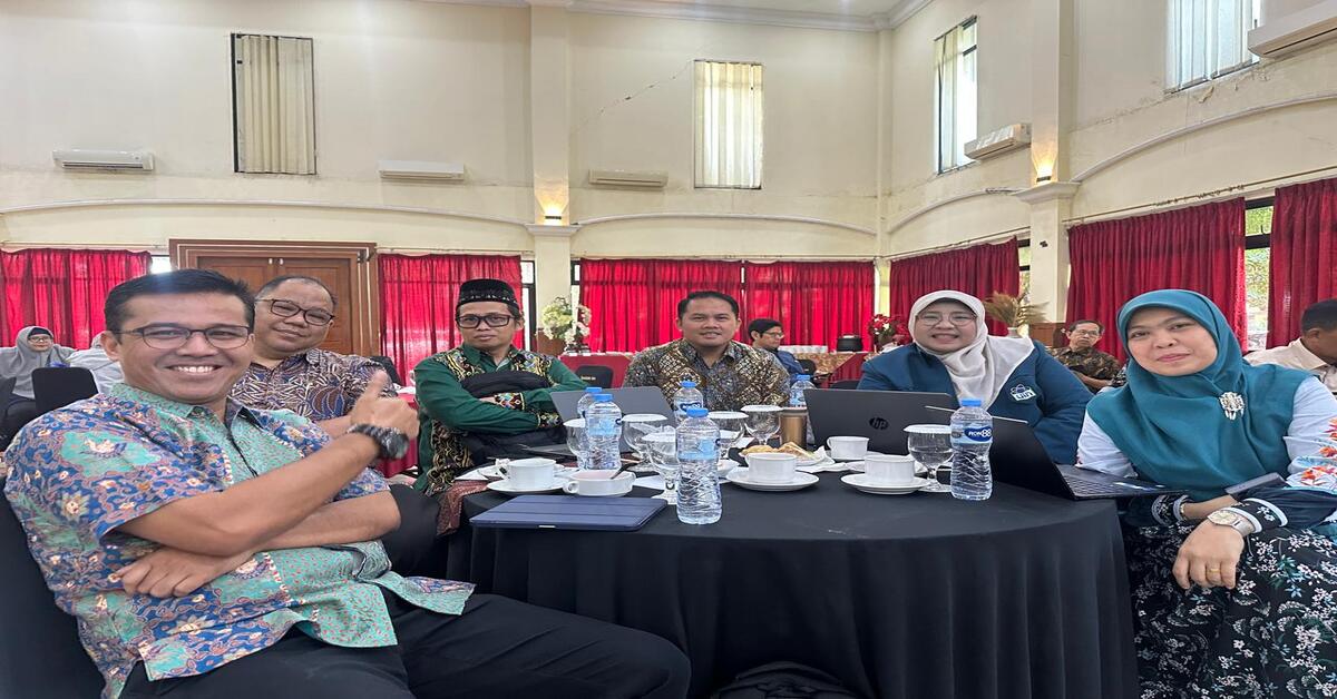 Update Profil Program Studi Pada PD Dikti, Para Ketua Program Studi FEB Ikuti Workshop Di Syahida Inn