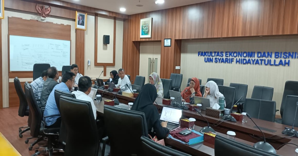 Dekan FEB Dorong Percepatan 13 Dosen Untuk Menjadi Guru Besar