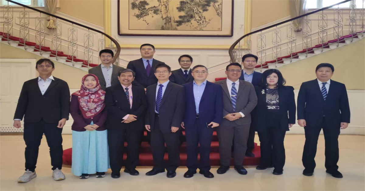Kaprodi S3 Perbankan Syariah, Prof. Nur Hidayah, Hadiri Undangan Kedutaan Besar RRT dalam Forum 75 Tahun Hubungan Diplomatik Indonesia–Tiongkok