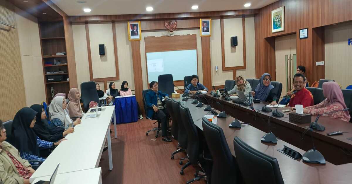 Dean of FEB: Optimize PLP to Improve Student Competence