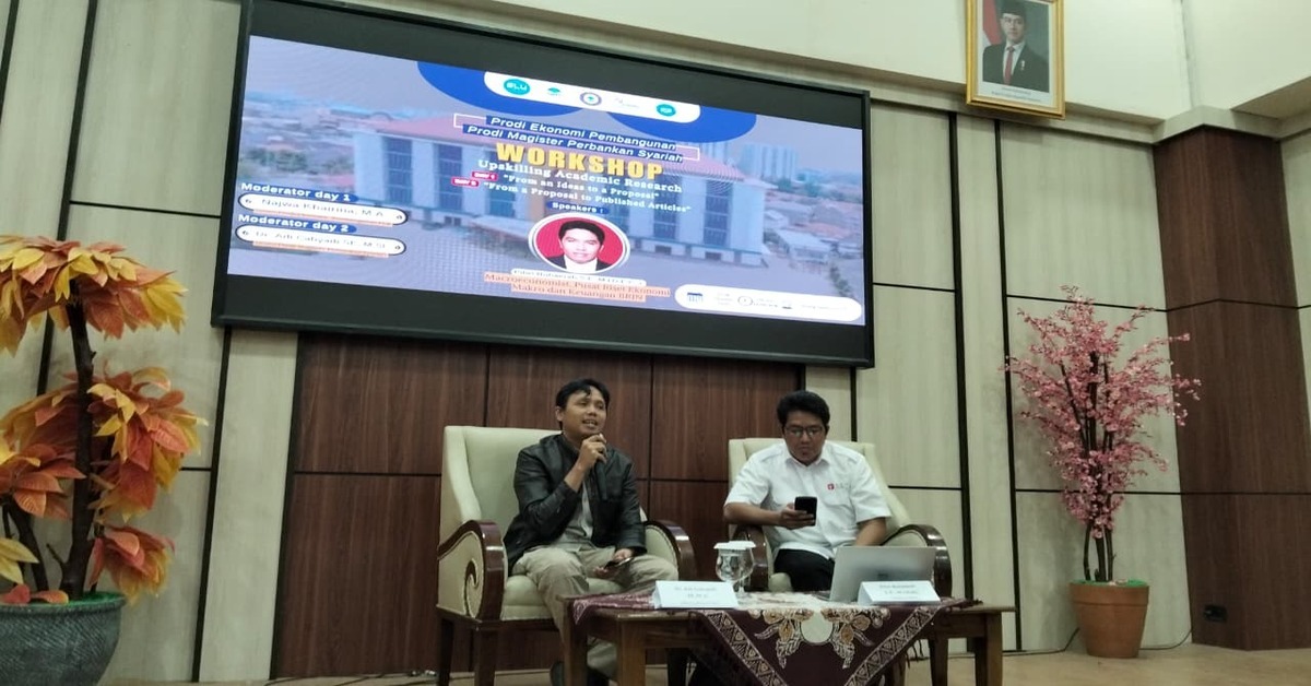 Development Economics Study Program Invites BRIN Researchers for Academic Writing Workshop