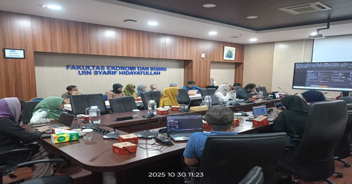 Tingkatkan Penggunaan Data Stream, PLP FEB Gelar Pelatihan Data LSEG Workspace