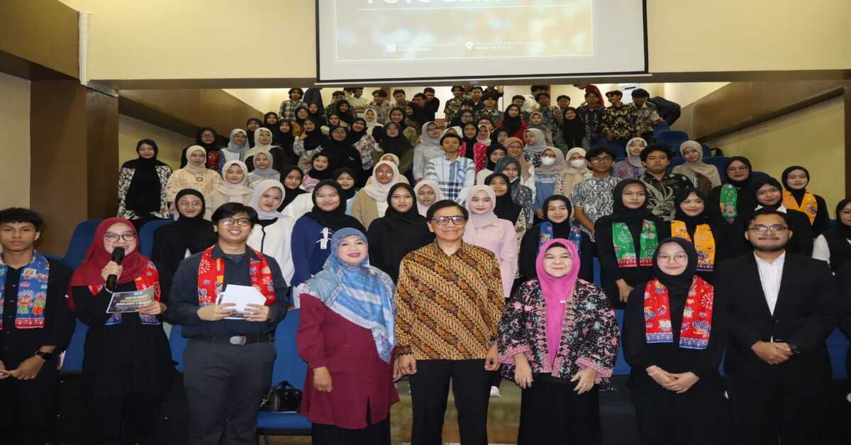 Management and Accounting Study Program Practitioner Degree Teaching with Prof. Roy Sembel