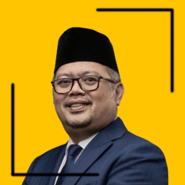 Prof. Dr. M. Arief Mufraini, Lc., M.Si.