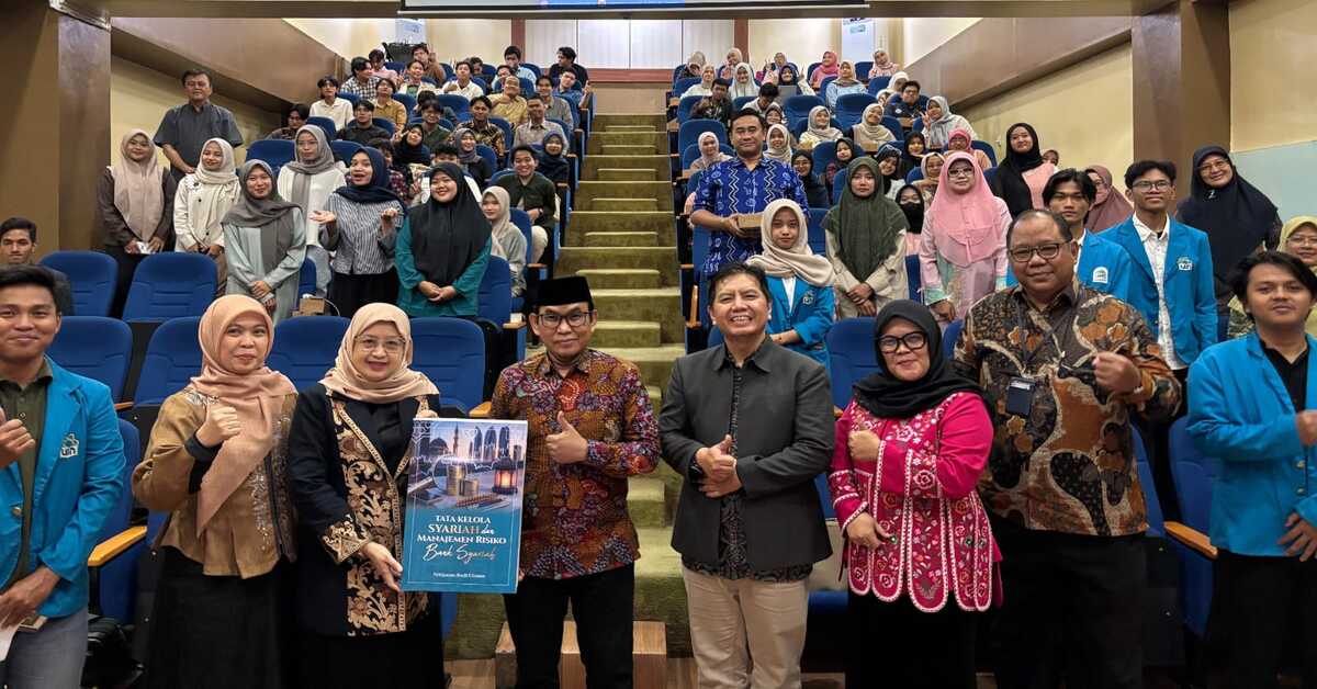 Tingkatkan Literasi Perbankan Syariah Prodi Perbankan Syariah Gelar Bedah Buku Tata Kelola Syariah dan Manajemen Risiko Bank Syariah