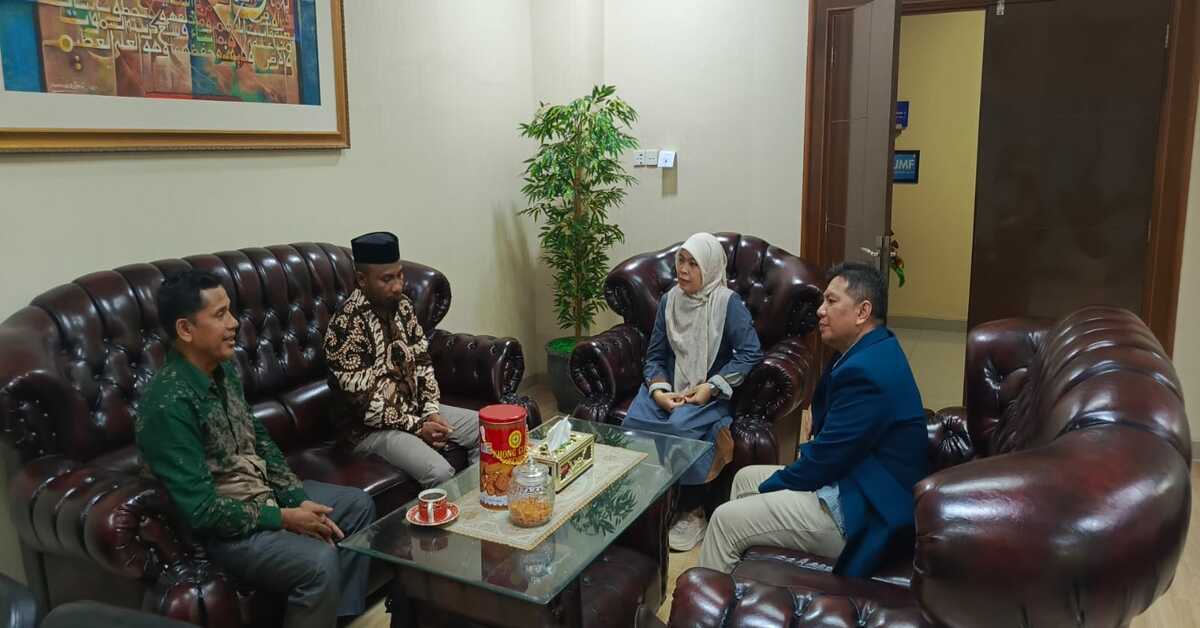 Dean of FEB Receives LAMEMBA Study Visit from UIN Ternate