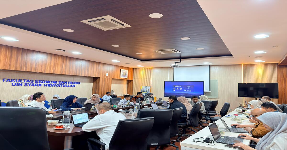 Rapat Pimpinan FEB Bahas Persiapan Akreditasi Cluster 2026