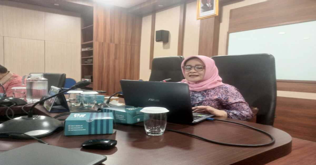 The Development Economics Program Holds a Curriculum Review and Develops an OBE-Based Course Syllabus