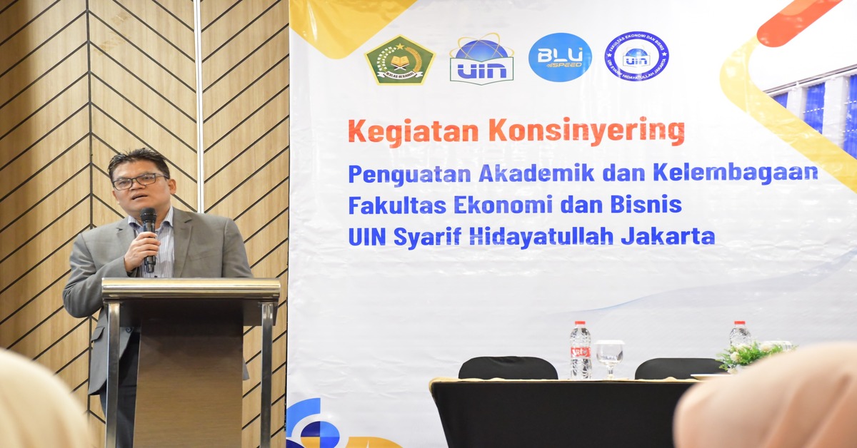 The Rector Officially Opens the Master's Program in Management