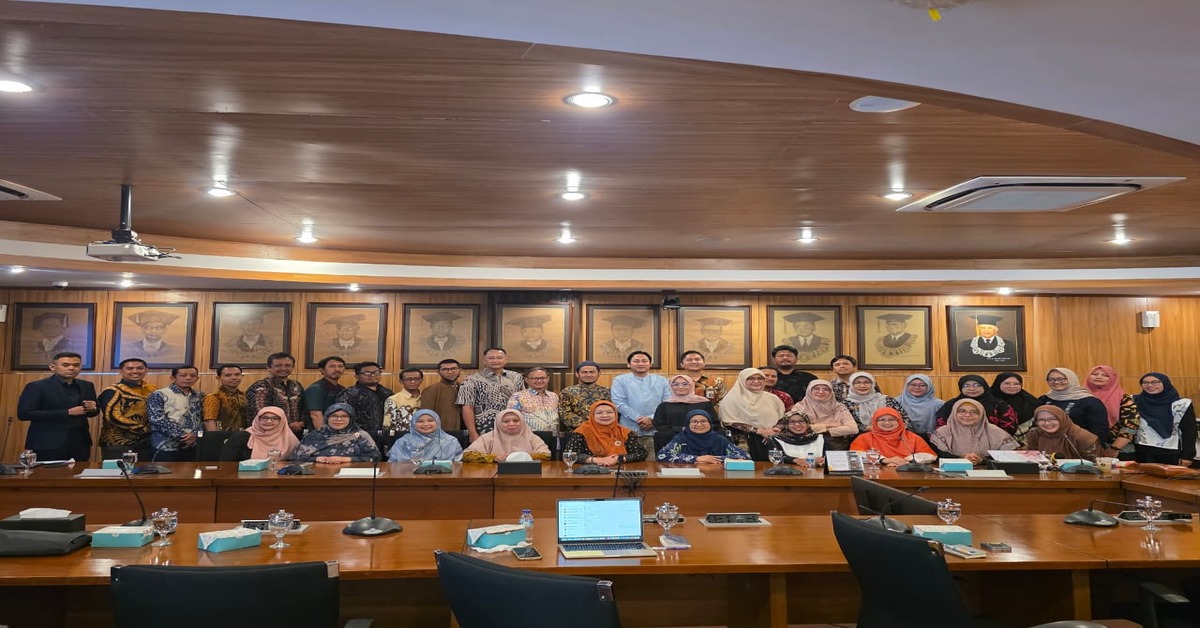A Delegation from the IAEI Branch at UIN Syarif Hidayatullah Jakarta Attends the Greater Jakarta Regional Chapter (DPW) Regional Conference at the University of Indonesia