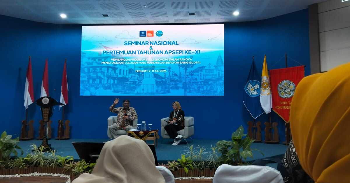 FEB UIN Syarif Hidayatullah Jakarta Hadiri Seminar Nasional & Pertemuan Tahunan XI APSEPI di UGM Yogyakarta: Dorong Kurikulum Ekonomi Berbasis OBE dan Berdaya Saing Global
