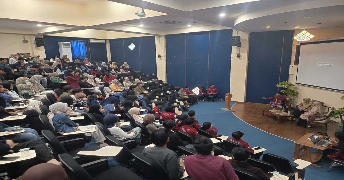 To Guide Students in Choosing Majors Based on Their Potential, the Development Economics Program at the Faculty of Economics and Business, UIN Syarif Hidayatullah Jakarta, Holds a Concentration Dialogue