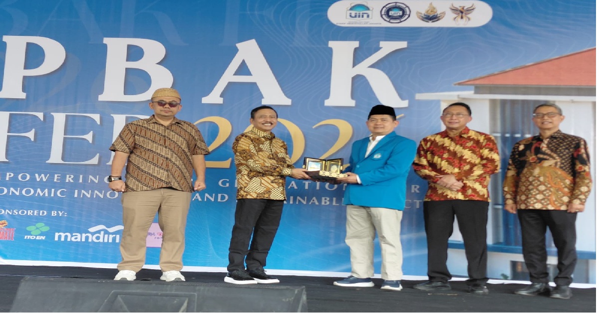 The Faculty of Economics and Business (FEB) at UIN Syarif Hidayatullah Jakarta held the Academic and Student Culture Introduction (PBAK) for the Class of 2026