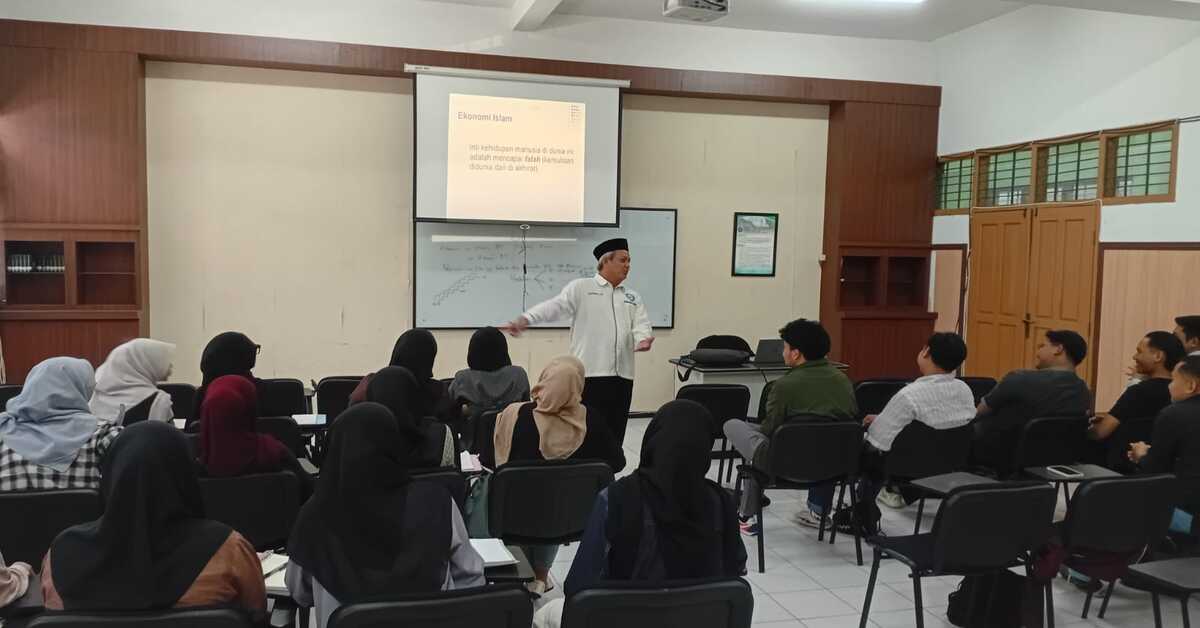 Perkuat Sinergi Akademik, Sekretaris Prodi Ekonomi Syariah Gelar Lecture Mobility di FE UIN Malang