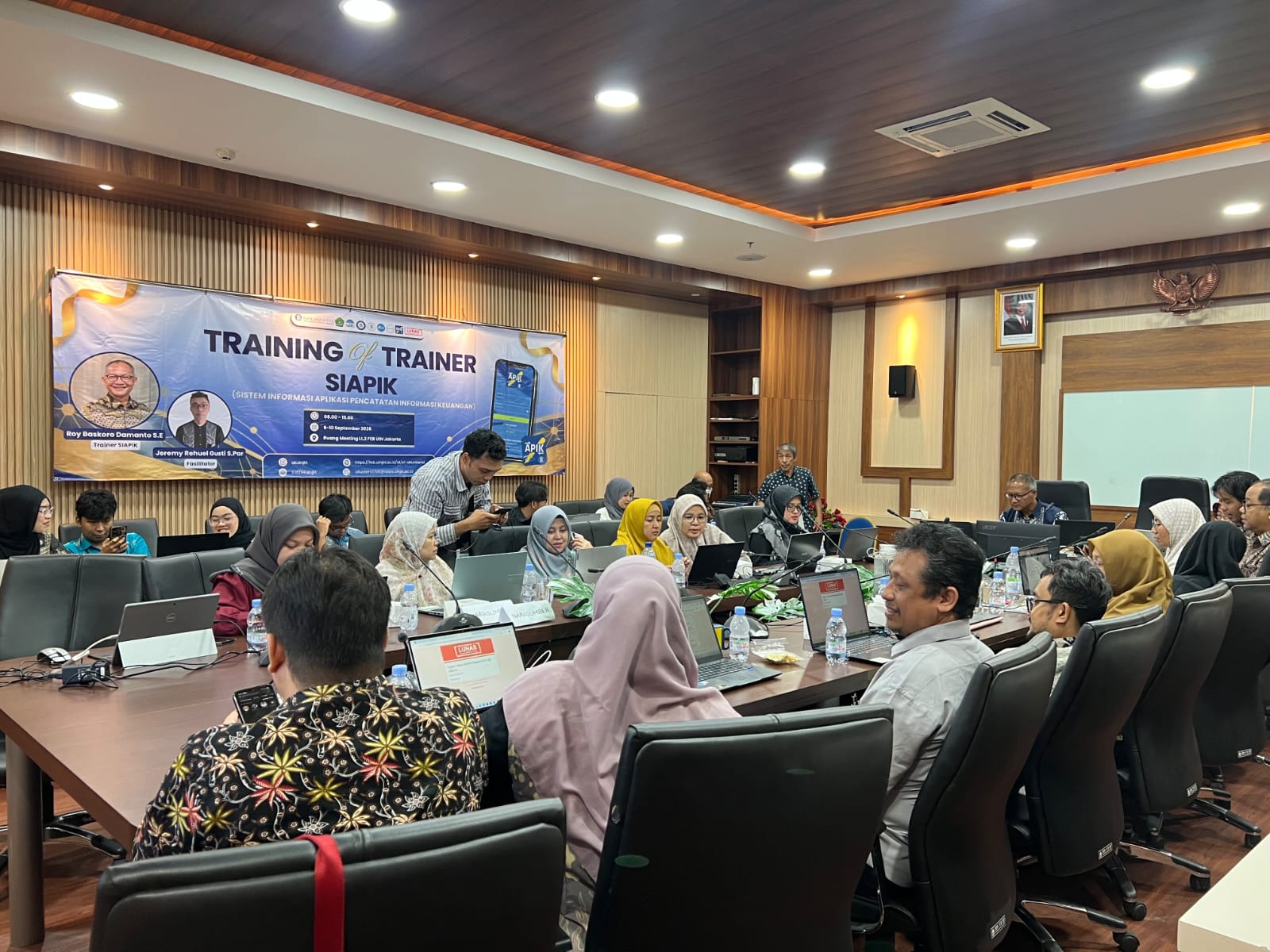 kesibukan siapik2