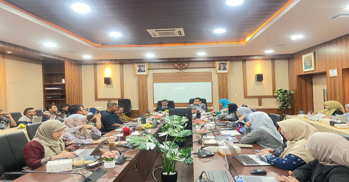 Perkuat Kualitas Disertasi dan Riset Bereputasi Global, Program Doktor Perbankan Syariah FEB UIN Jakarta Gelar PhD Colloquium Bersama Prof. Kabir Hassan