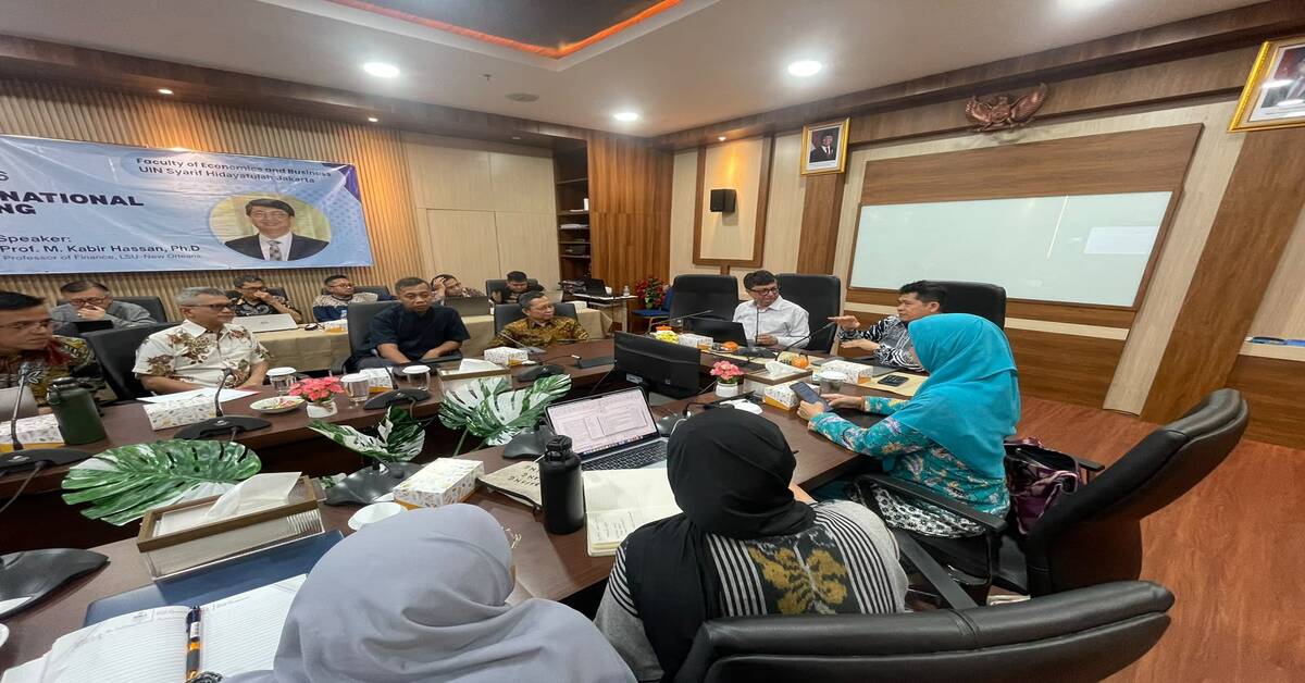 Tingkatkan Kualitas Riset Global, Program Pascasarjana FEB UIN Syarif Hidayatullah Jakarta Gelar Workshop on Writing Academic Journal Bersama Prof. Kabir Hassan