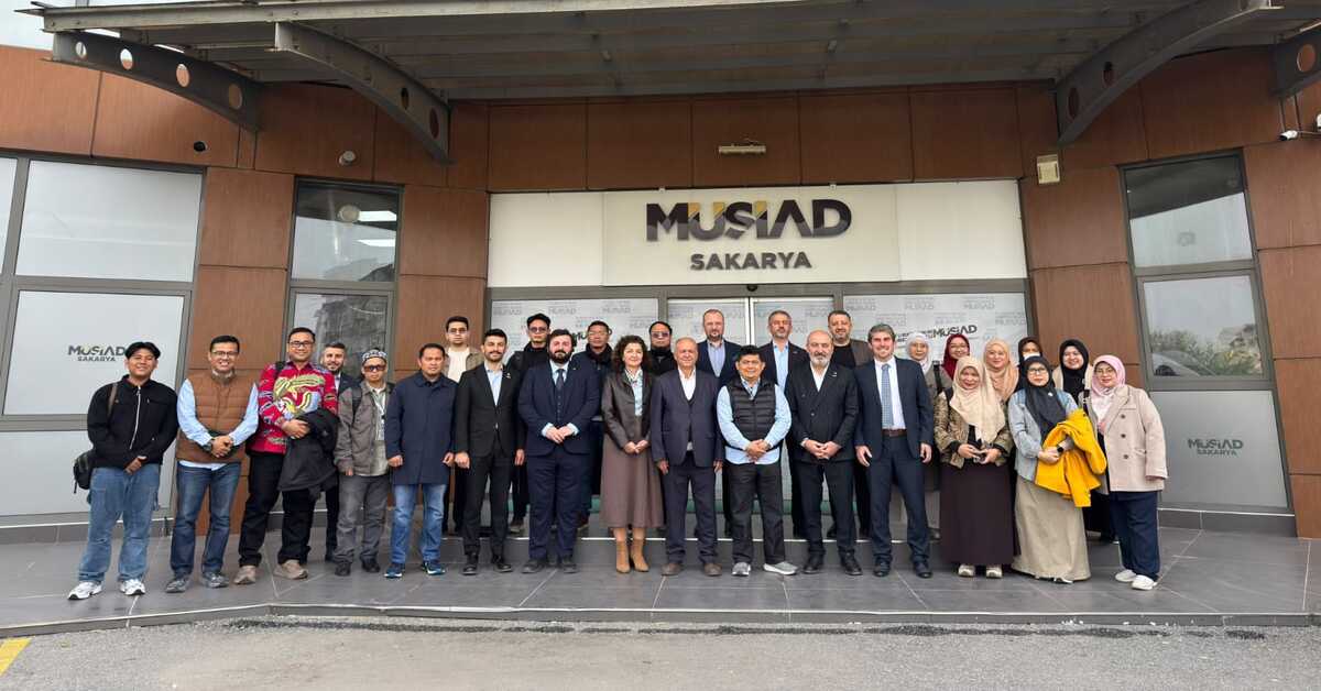 Strengthening Global Synergies: FEB UIN Jakarta Delegation Visits MÜSİAD Sakarya, Türkiye