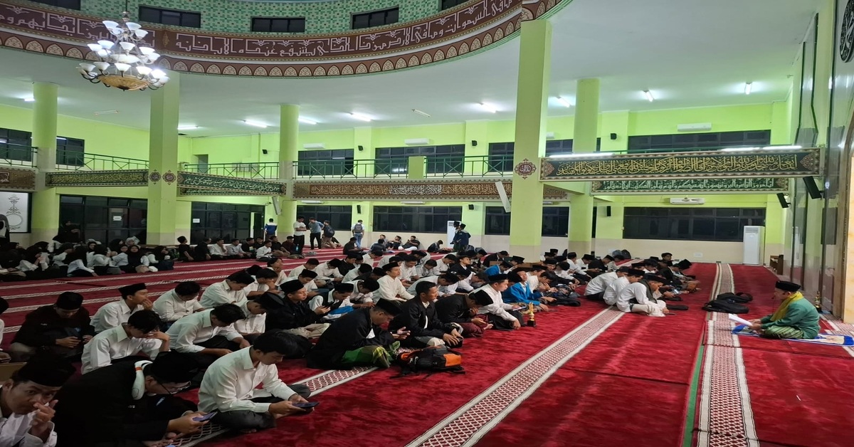 Mahasantri UIN Jakarta Gelar Istigosah Hari Santri: Doa Bersama untuk NKRI
