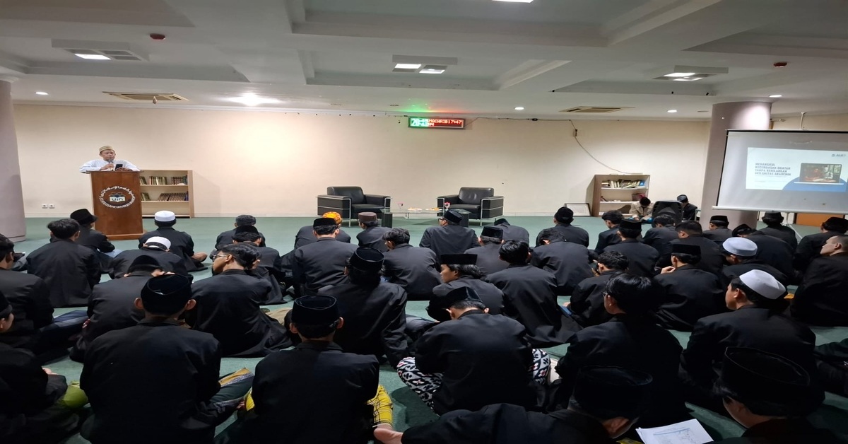 Workshop Literasi AI: Ma’had Al-Jami’ah dan ALII UIN Jakarta Kolaborasi Bangun Kesadaran Teknologi di Kalangan Mahasantri