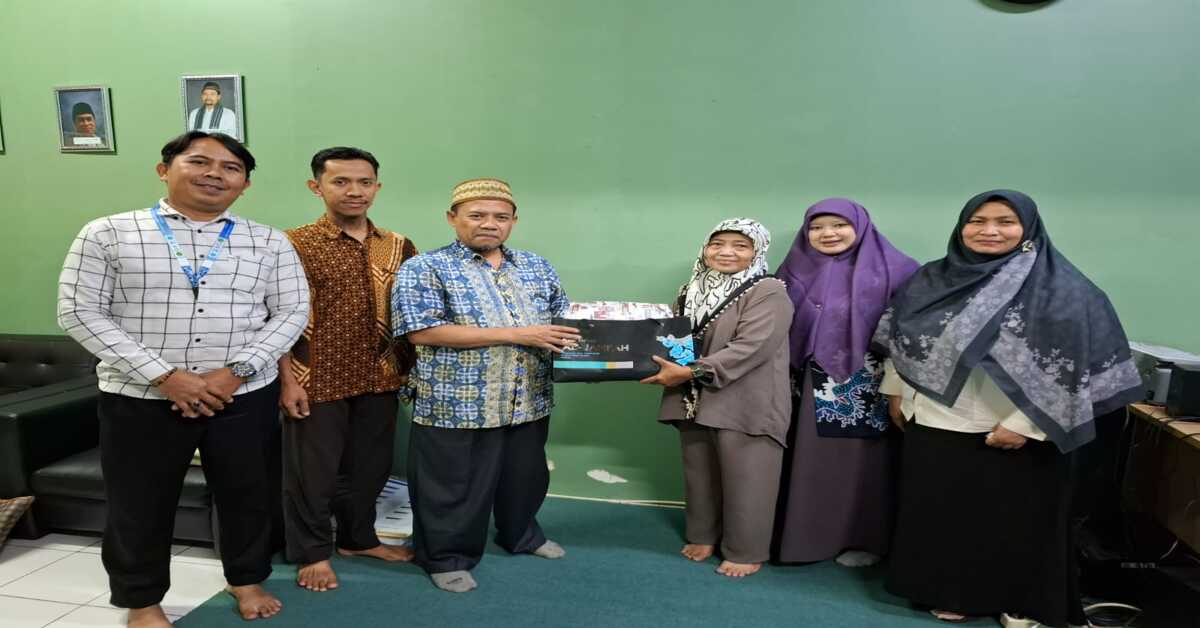 Pelepasan Purnabakti Nur’aini, A.Md, Kep: 33 Tahun Mengabdi untuk UIN Syarif Hidayatullah Jakarta
