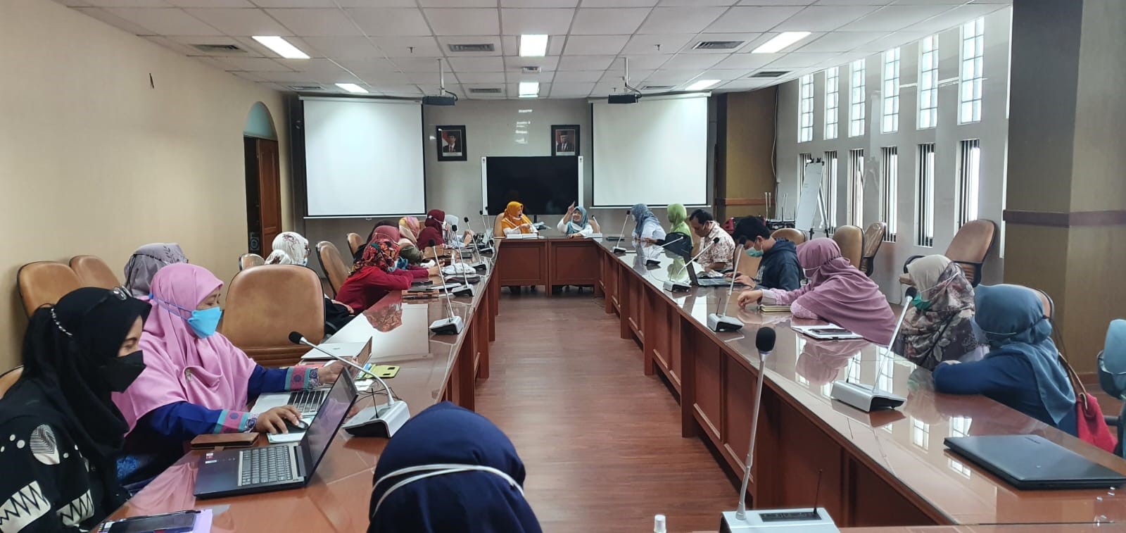 Persiapkan Akreditasi, FIKES Lakukan Rapat Koordinasi Lengkap Seluruh Unsur Civitas Akademik di Bulan Suci Ramadhan 1443 H