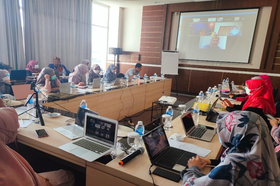 Prodi Ilmu keperawatan dan Ners UIN Jakarta menggelar workshop kurikulum 2022 secara blended