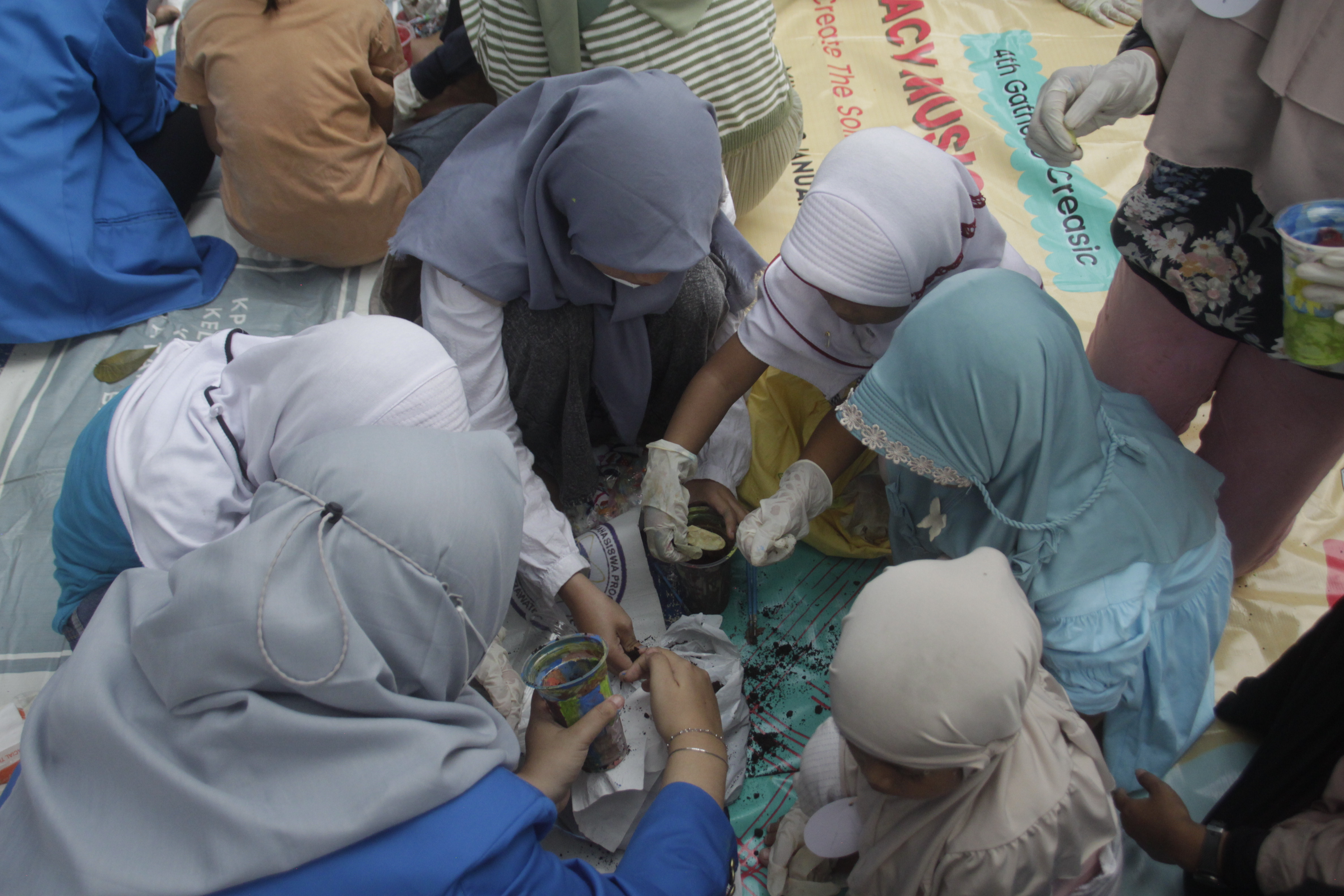 Pharmasos Himpunan Mahasiswa Program Studi Farmasi 2022