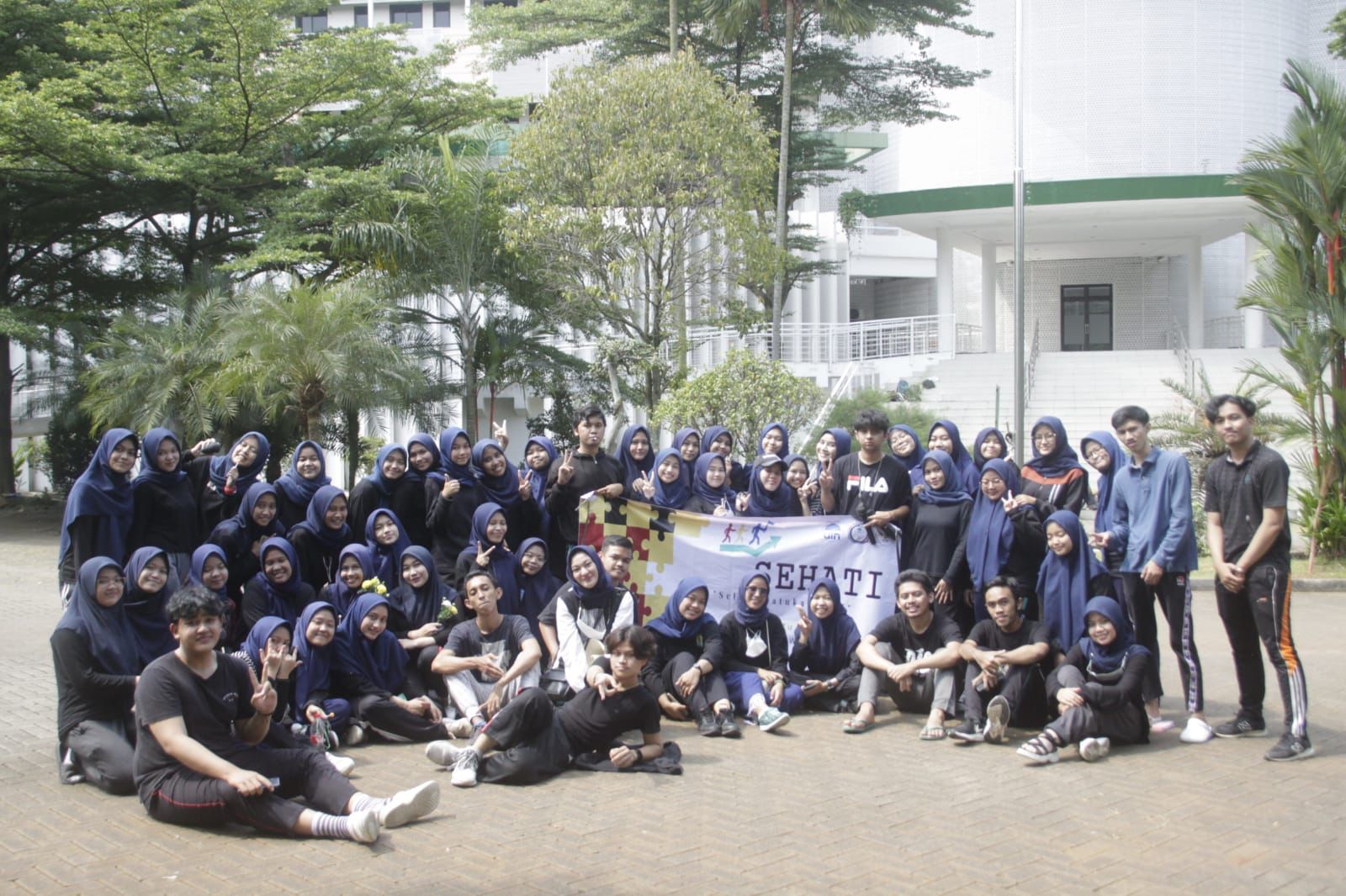 Team Building oleh Himpunan Program Studi Farmasi 2022