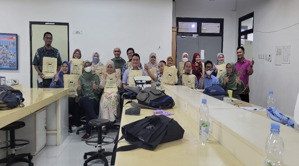 Workshop Sertifikasi Halal Produk Kosmetik dan Pemeriksaan Cemaran Babi Berbasis Molekular dengan Menggunakan Real Time PCR