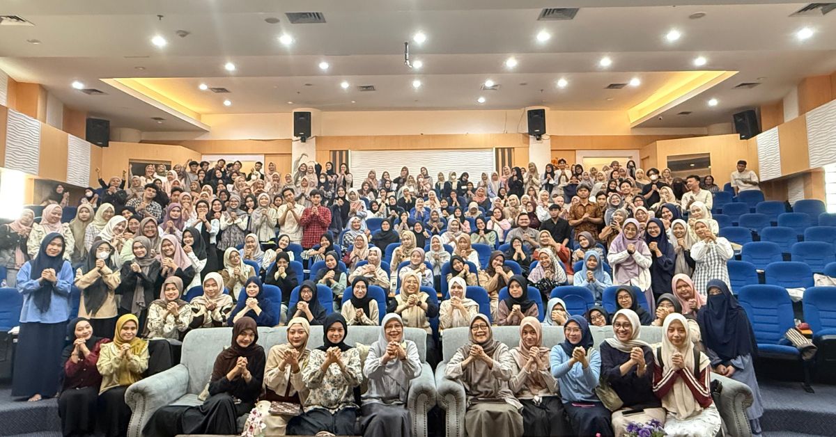 Kolaborasi Profesi: Prodi Ilmu Keperawatan dan Farmasi Sukses Gelar PBL-IPE