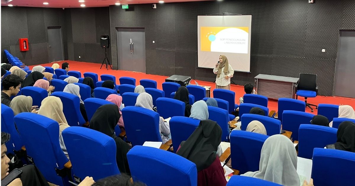FIKES UIN Jakarta Gelar Pelatihan K3 Cerdas: Kolaborasi Manusia dan ChatGPT Untuk Keselamatan Penelitian