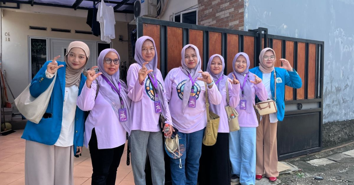 FIKES UIN Jakarta Holds Community Service "Grebek Jentik" in 6 RWs, Cisauk Subdistrict