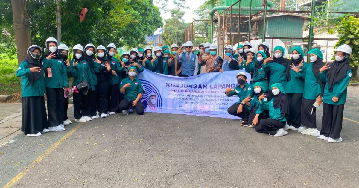 Public Health Students of UIN Jakarta Explore Hazardous Waste Management and Occupational Safety Practices at PT Jasa Medivest Karawang